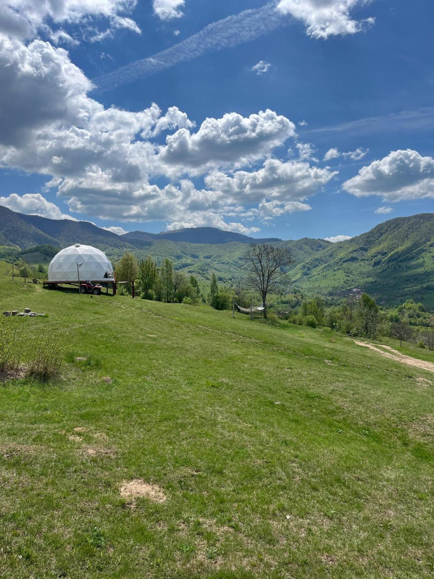 Starry Dome - Manta'S Retreat Glamping Cornereva Hotel Luaran gambar